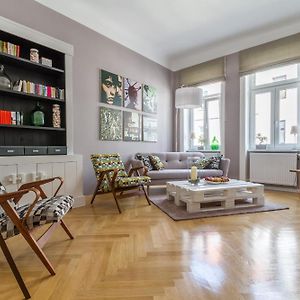 Apartment Vienna Your Home Abroad