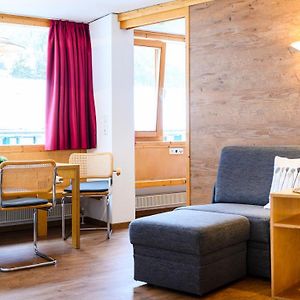 Standaard Appartement met Twee Slaapkamers